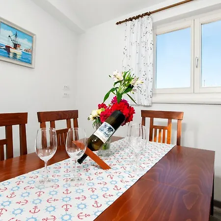 Casa Campus * Ровинь